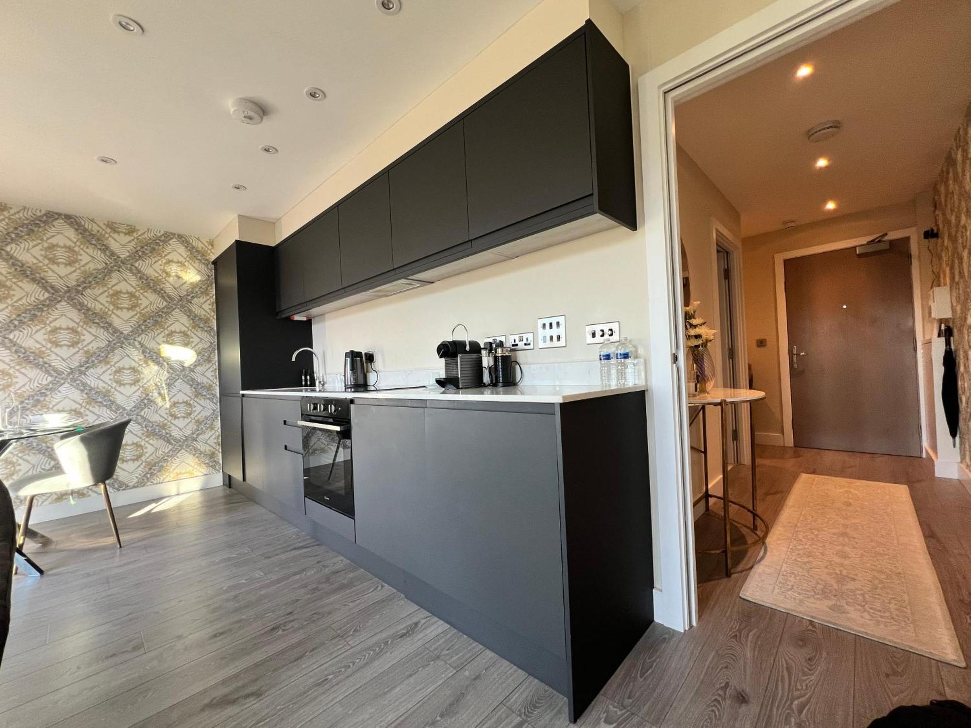 Central Modern Flat Йорк Экстерьер фото